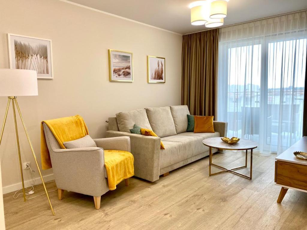 コウォブジェクApartament Zlota Przystanアパートメント エクステリア 写真